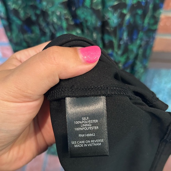 Torrid Size 1 Maxi Chiffon Clip Dot Pleated Black Dress with Green & Navy Floral - Picture 7 of 7